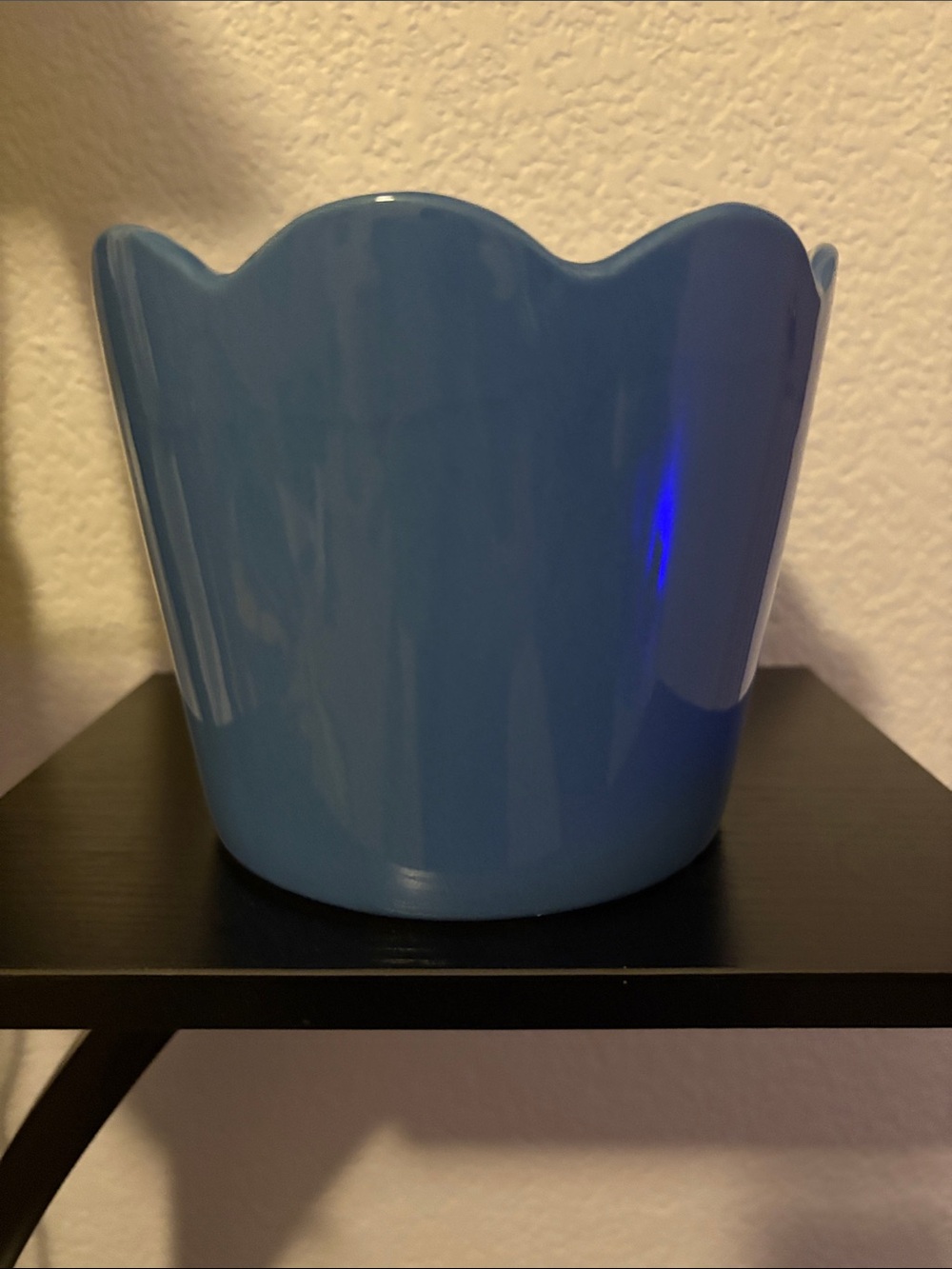 Mainstays Blue Scalloped Ceramic Planter 6in